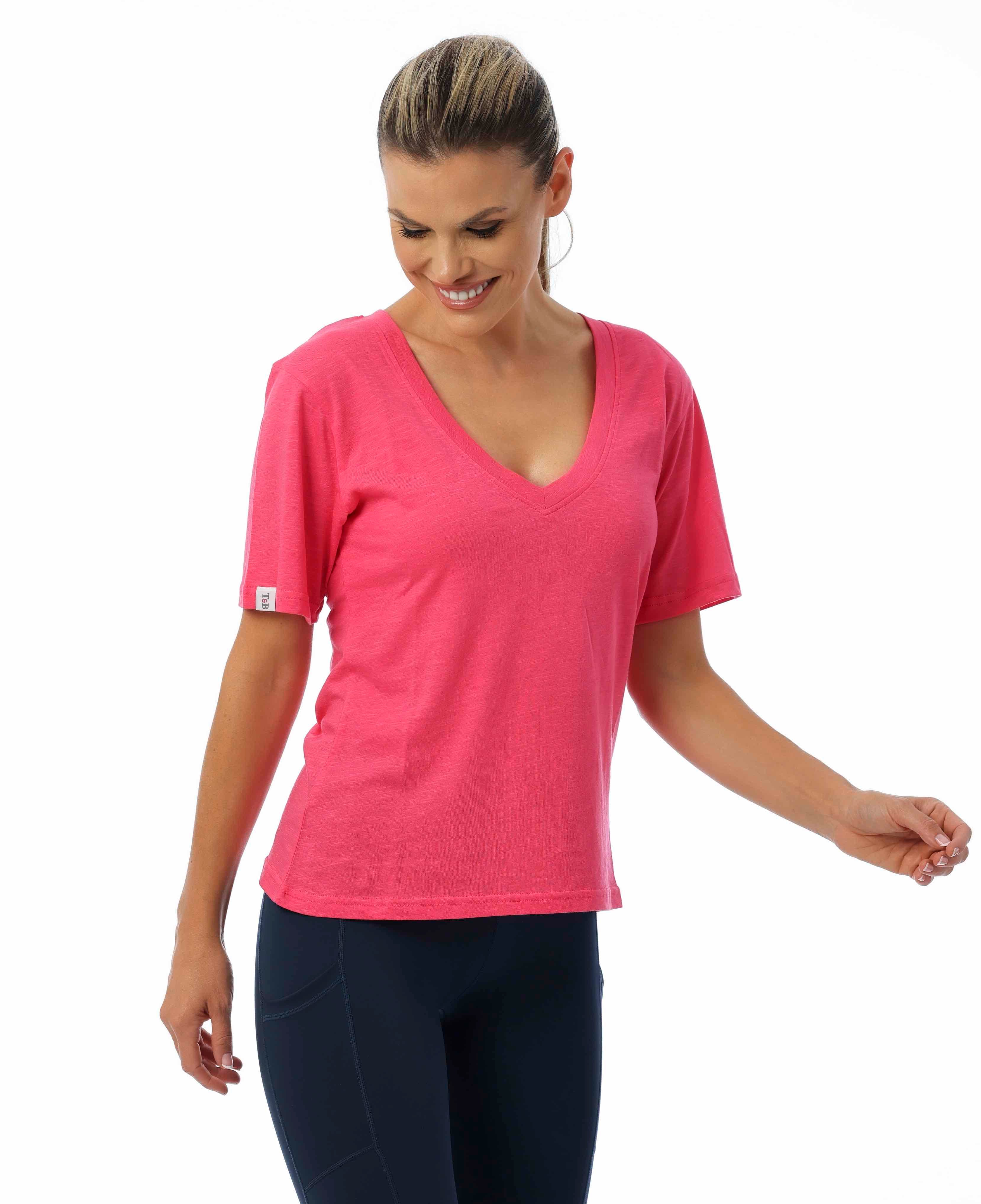 Halle Tee in hot Pink