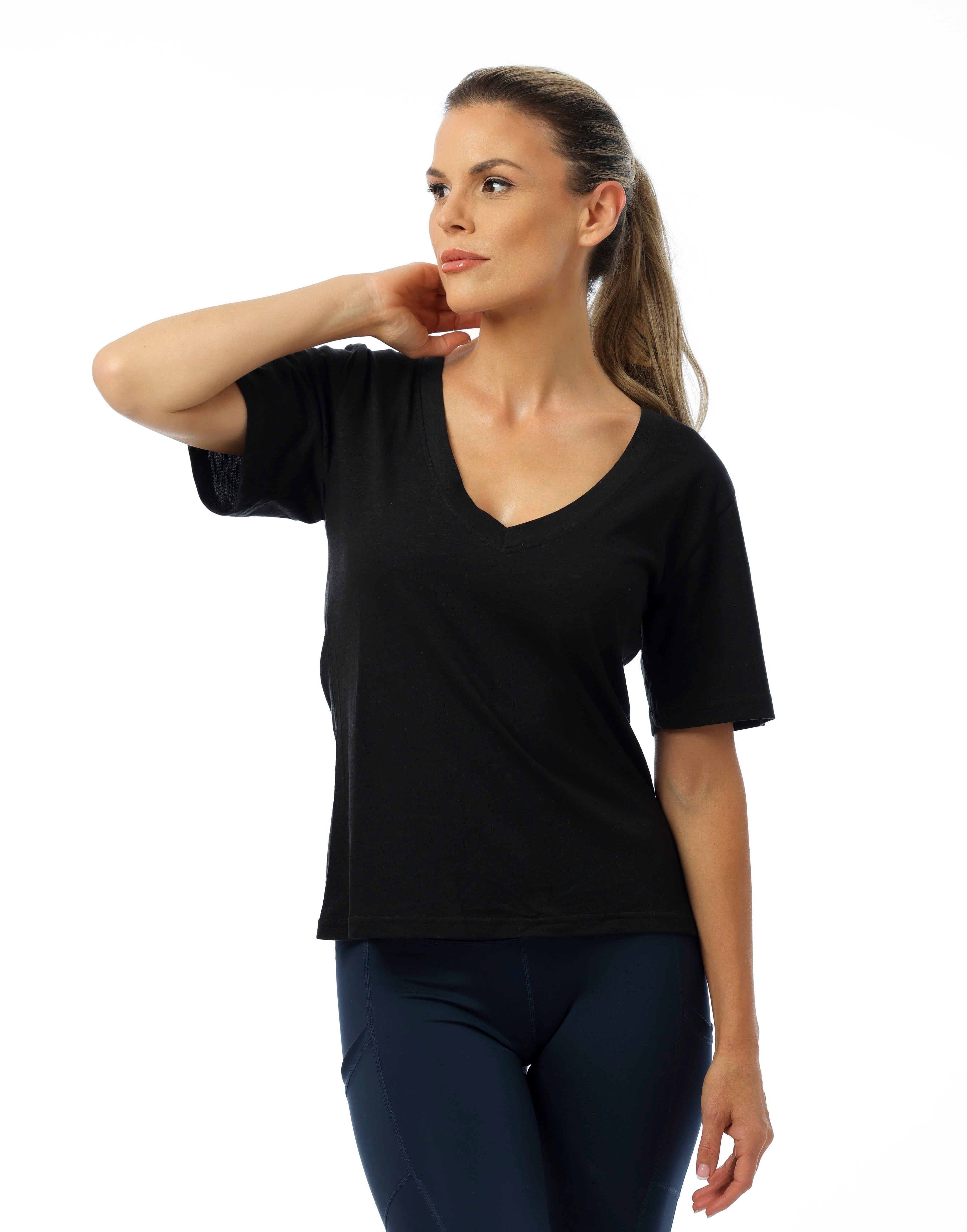 Halle Tee in Charcoal Black
