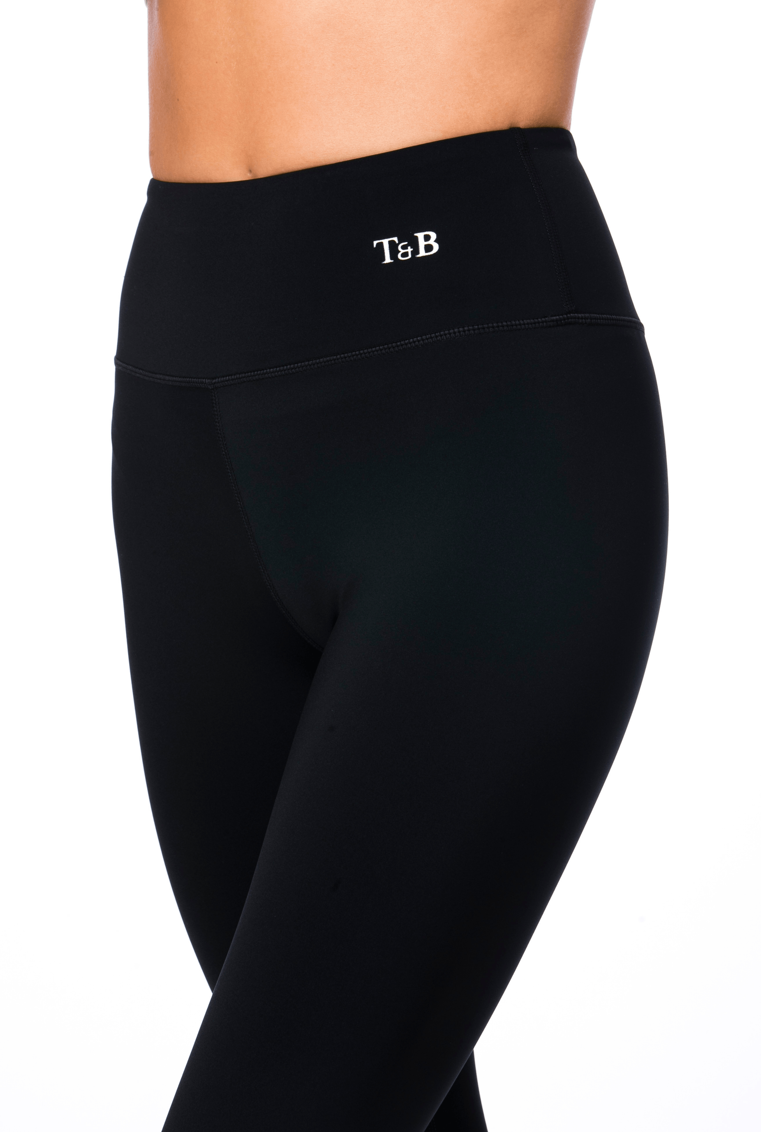 Trendy & Bendy high waisted 7/8 black legging made with recycled material will flatter and accentuate your legs. You will love the "scuba" feel of the fabric, which provides you with that extra support and comfort. The Kim leggings are ideal for are ideal for yoga or Pilates or just for a stylish everyday look. 